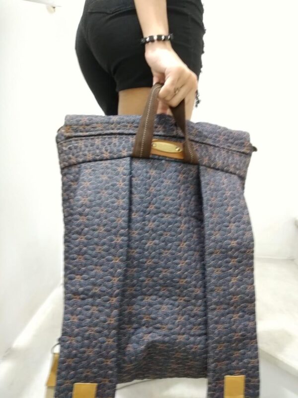 Mochila Jeans Bordada