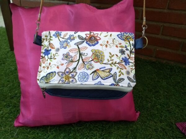 Bolsa Tiracolo dois lados
